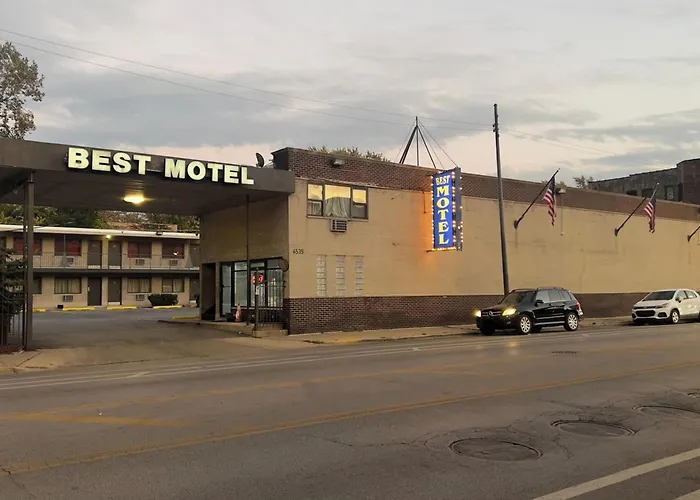 Motel By Oyo I-90 2*